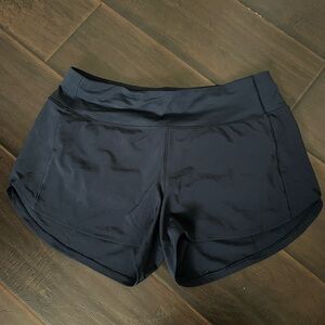 Lululemon speed up shorts 4 in
